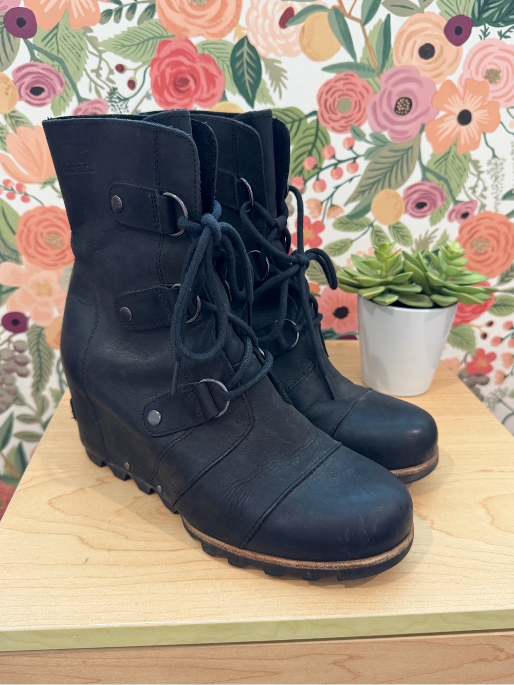 Soral Joan of Arctic Wedge Black Lace-Up Ankle Boots